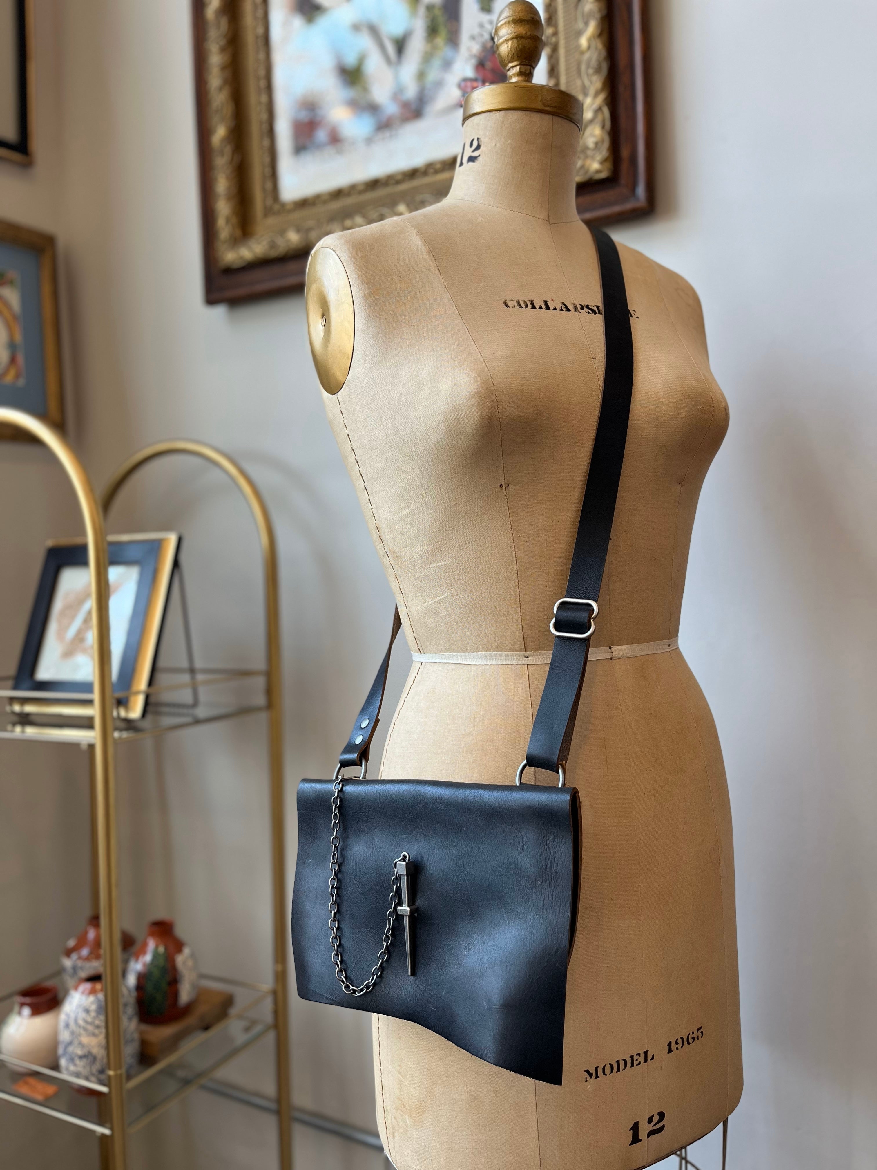Spike Crossbody - Black