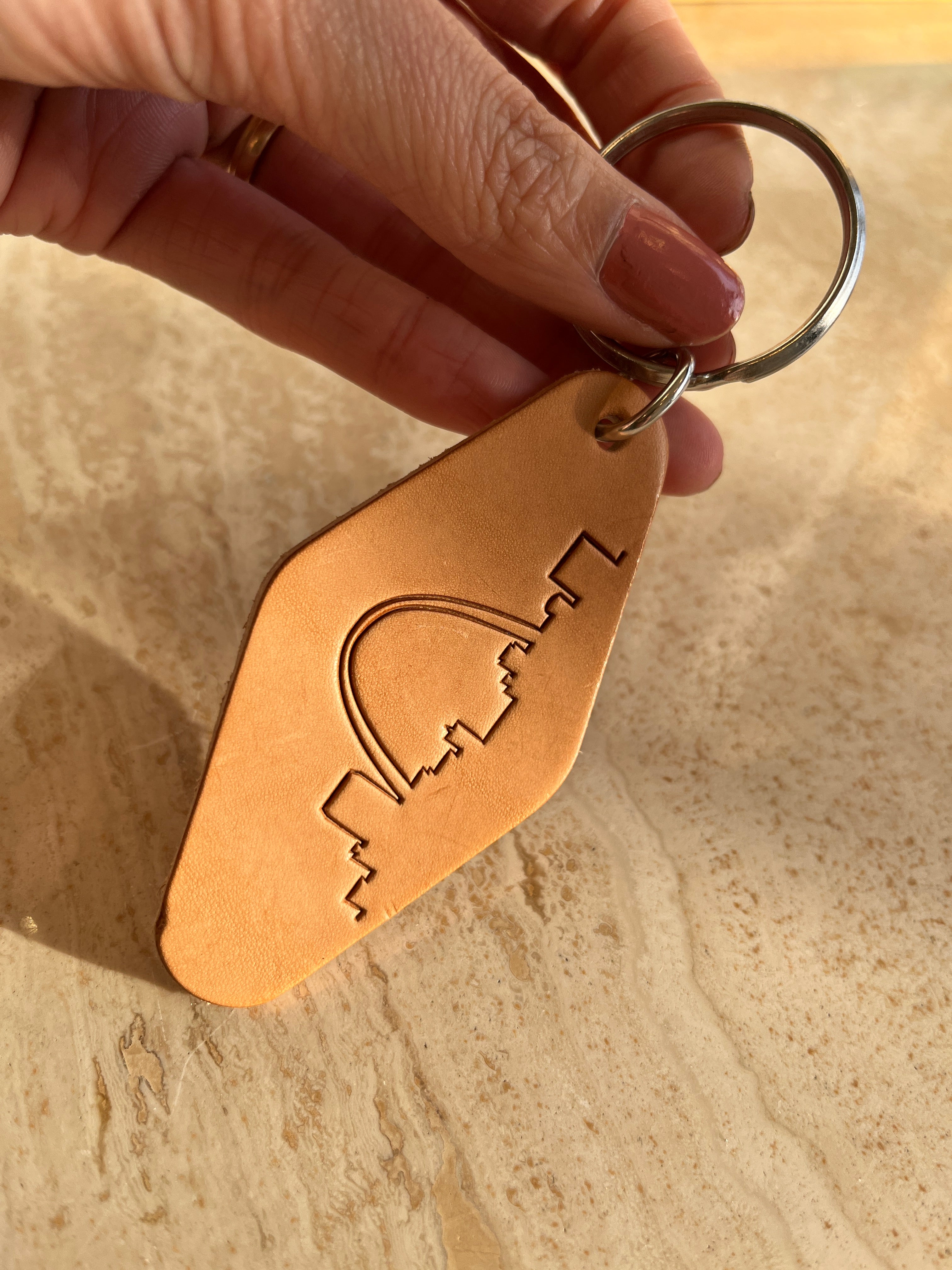 St. Louis Arch Hotel Keychain
