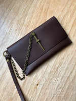 Load image into Gallery viewer, Spike Wristlet
